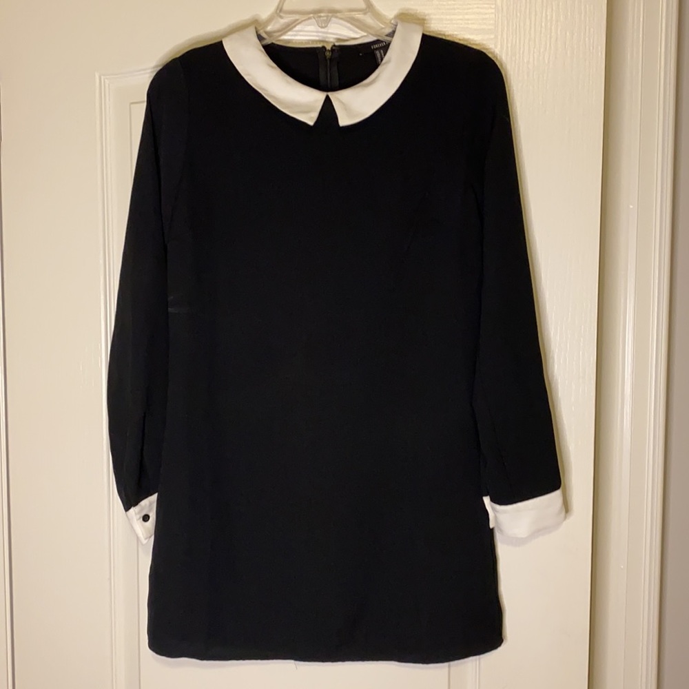 Forever 21 White-Collared Black Long-sleeve dress